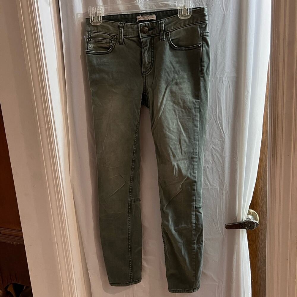 Free people green skinny moto pants back zippers on legs size 25